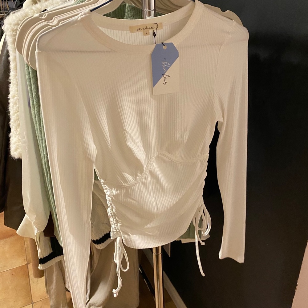 Ruched side white top